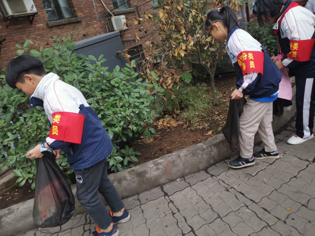 2CB0E6BA98E416F82981FFE68BFCFC67