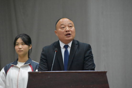 8.点燃激情 冲刺高考422