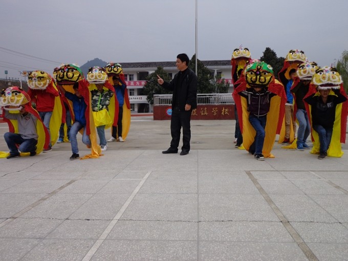 教师辅导青狮头训练2_爱奇艺