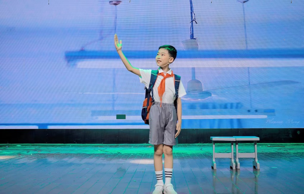 建宁实验小学肖宸卓在第27届中国少儿戏曲小梅花荟萃中获个人项目业余组“小梅花”称号